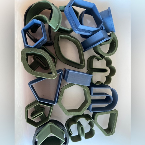 Polymer Clay Cutters- B Grade GRAB BAG 15 random cutters pottery ceramics stamps - Picture 11 of 14